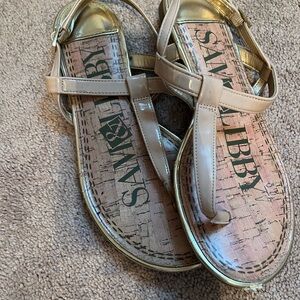 Sam & Libby Women's Taupe Sandals